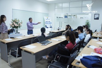 Hội thảo HÀNH TRANG VÀO NGHỀ KẾ TOÁN và Tổng kết khóa thực tập kế toán của trường Đại học Quốc Gia Hà Nội