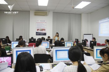 Khóa thực tập của sinh viên ĐH Quốc Gia tại Nhất Việt